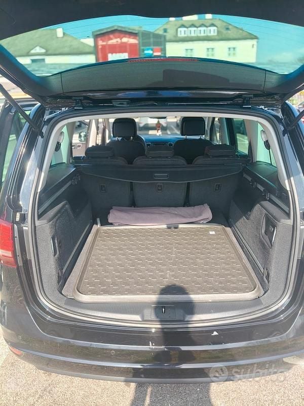 Usata VW Sharan 2018 Blu Monovolume