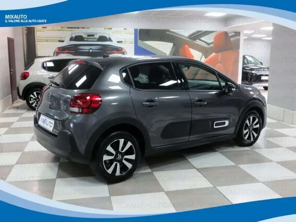 Usata Citroën C3 PureTech 110 CV (80 kW) 2024 Grigio scuro Utilitaria