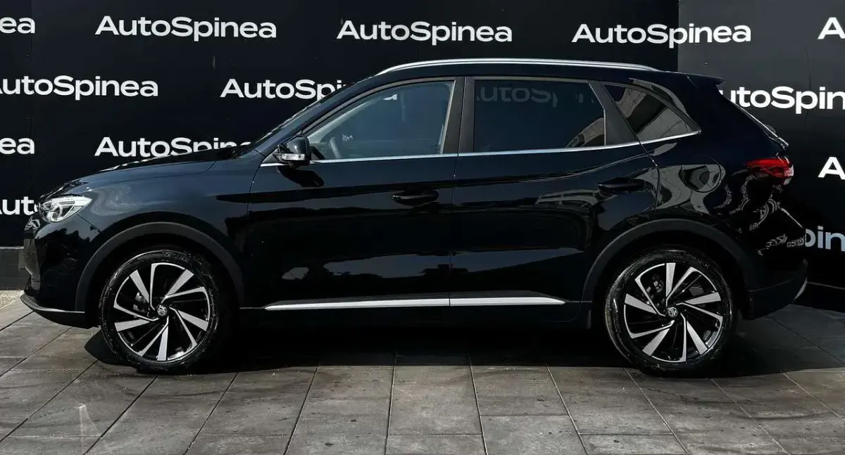 Nuova MG ZS Luxury 197 CV (144 kW) 2026 Nero SUV