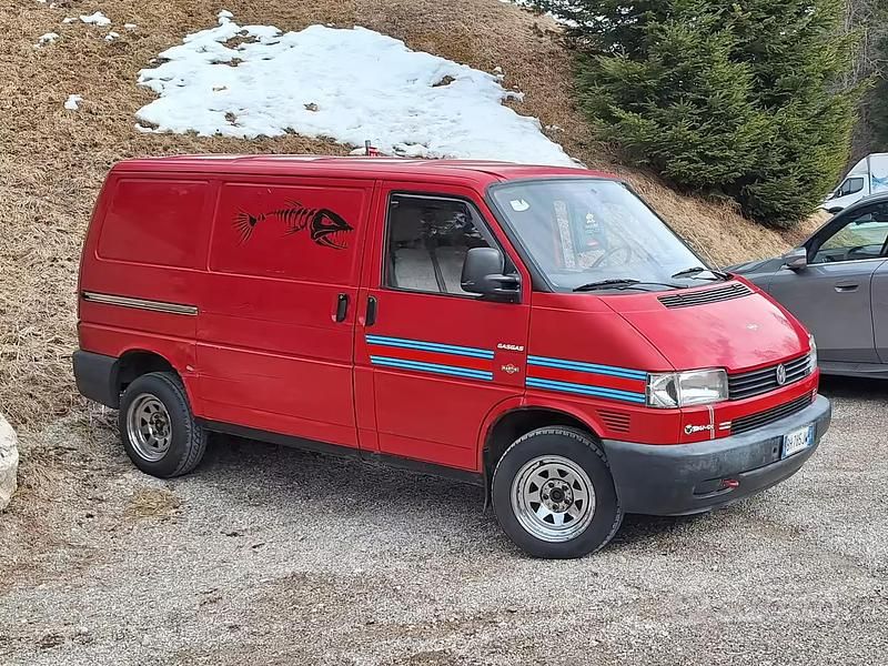 Usata VW Transporter 102 CV (75 kW) 1999 Rosso Furgone