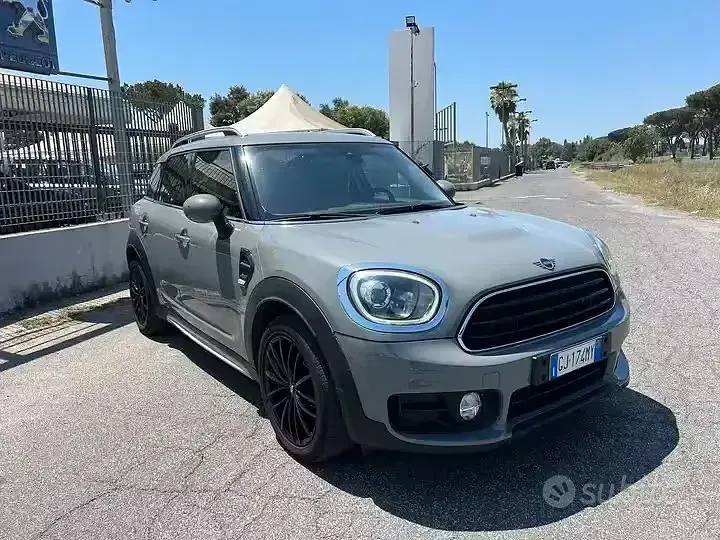 Usata Mini Cooper D Countryman 116 CV (85 kW) 2018 Grigio SUV