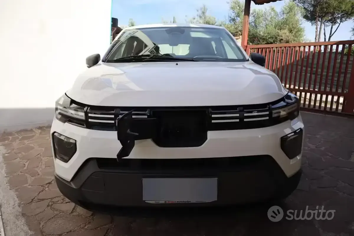 Usata Dacia Spring 19 kW (26 CV) 2024 Bianco Utilitaria