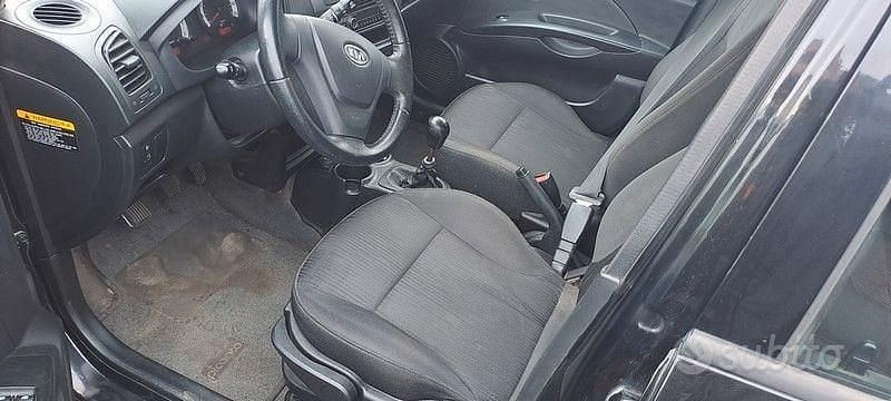 Usata Kia Picanto 65 CV (47 kW) 2009 Nero Utilitaria