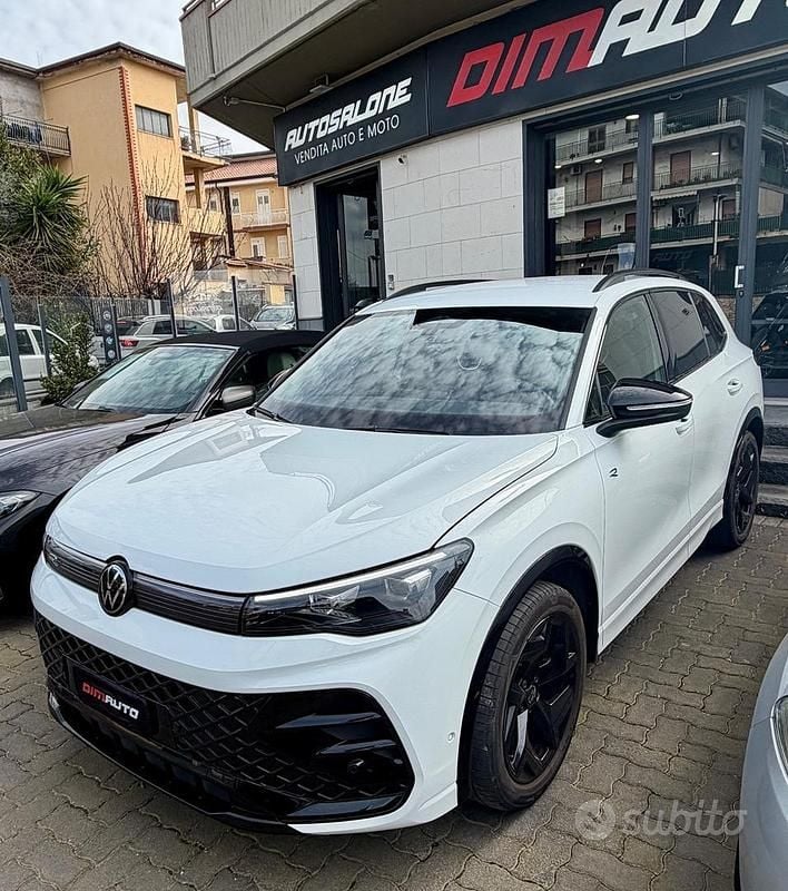 Usata VW Tiguan R-line 150 CV (110 kW) 2025 Bianco SUV