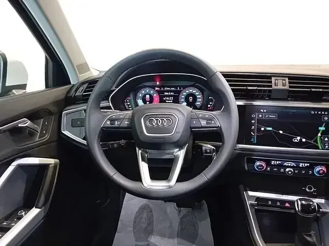 Usata Audi Q3 S-Line 190 CV (139 kW) 2024 Bianco SUV