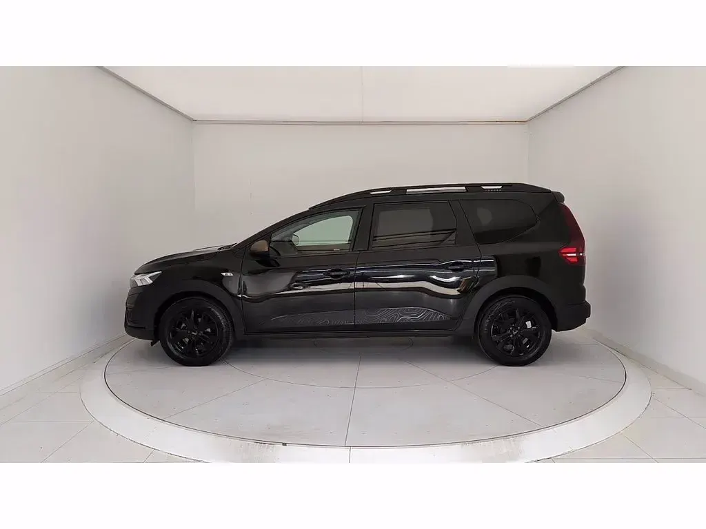 Usata Dacia Jogger Extreme 101 CV (74 kW) 2023 Nero Monovolume