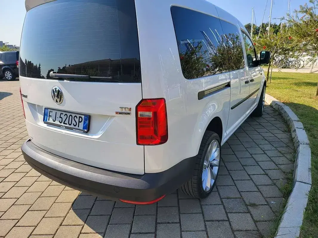 Usata VW Caddy Maxi 122 CV (89 kW) 2017 Bianco Monovolume