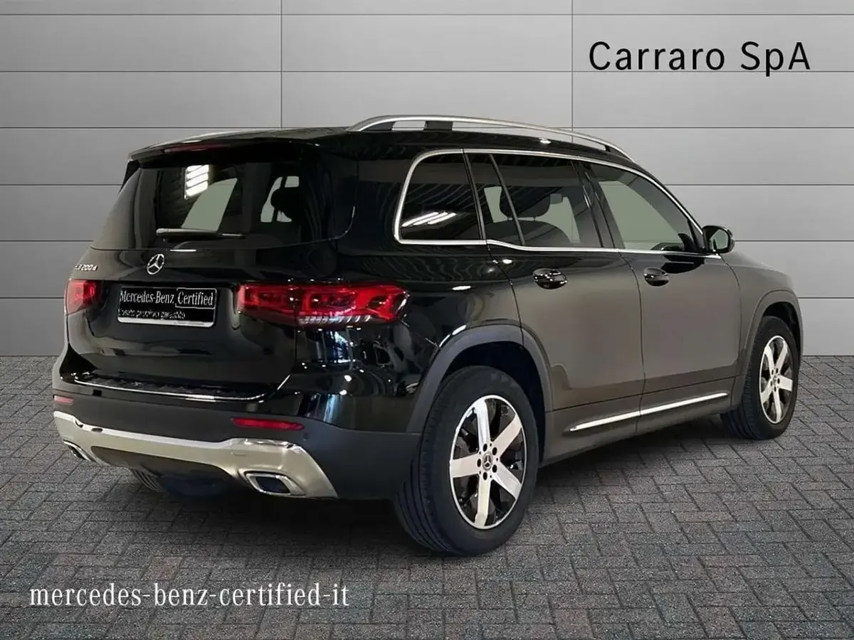 Usata Mercedes GLB200 150 CV (110 kW) 2022 Nero SUV