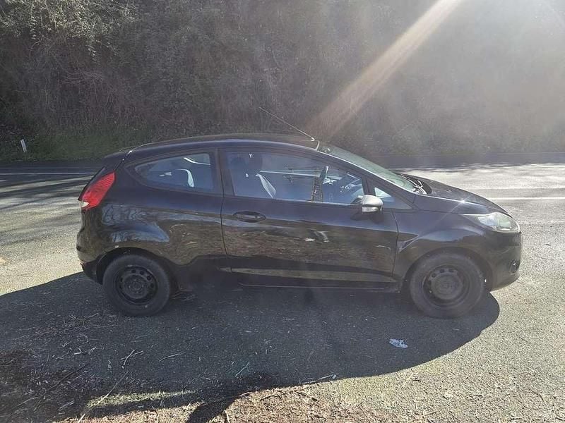 Usata Ford Fiesta Titanium 95 CV (69 kW) 2010 Utilitaria