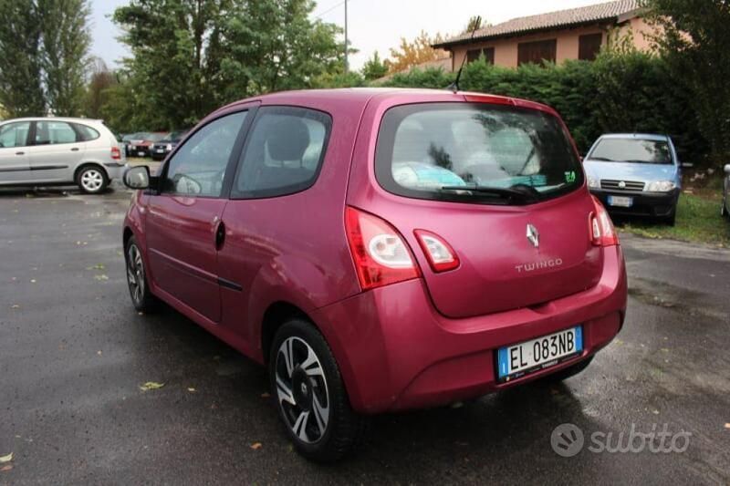 Usata Renault Twingo 75 CV (55 kW) 2012 Lilla Utilitaria