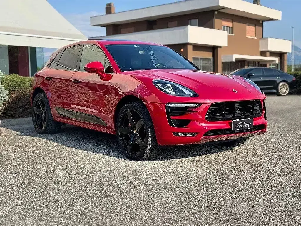Usata Porsche Macan 250 CV (183 kW) 2017 Rosso SUV