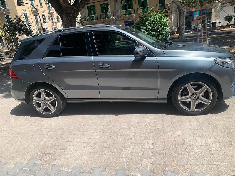 Usata Mercedes E250 Premium Plus 204 CV (150 kW) 2018 Grigio Station wagon