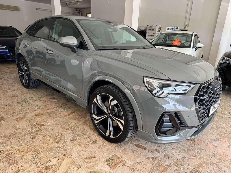 Usata Audi Q3 S-Line 200 CV (147 kW) 2022 Grigio chronos SUV