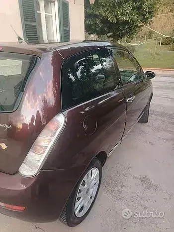 Usata Lancia Ypsilon 90 CV (66 kW) 2008 Rosso Utilitaria