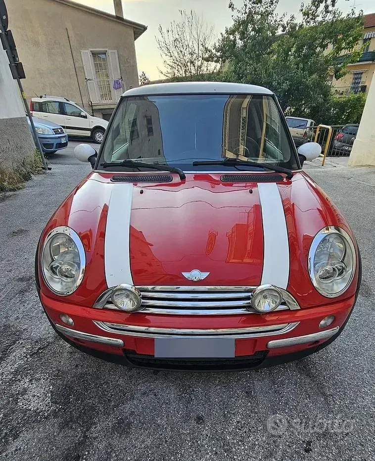Usata Mini Cooper 88 CV (64 kW) 2005 Rosso Utilitaria