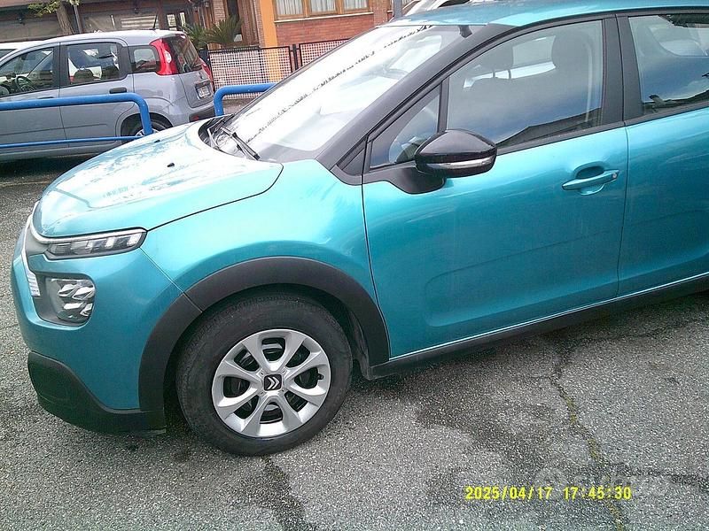 Usata Citroën C3 Feel 83 CV (61 kW) 2022 Verde Berlina