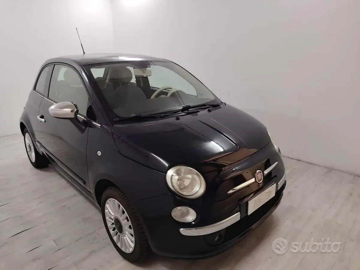Usata Fiat 500 Lounge 69 CV (50 kW) 2012 Bianco Utilitaria