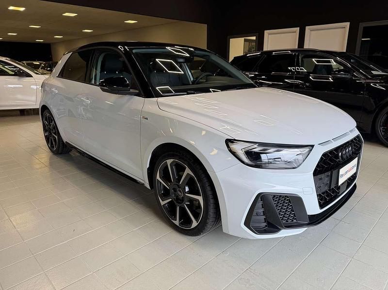 Usata Audi A1 Ambiente 116 CV (85 kW) 2025 Bianco tetto nero SUV