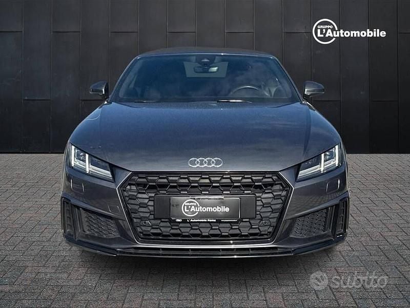 Usata Audi TT Roadster Ambiente 197 CV (144 kW) 2019 Grigio Cabrio