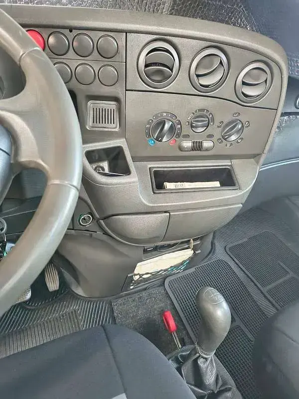 Usata Iveco Daily 150 CV (110 kW) 2004 Giallo Utilitaria