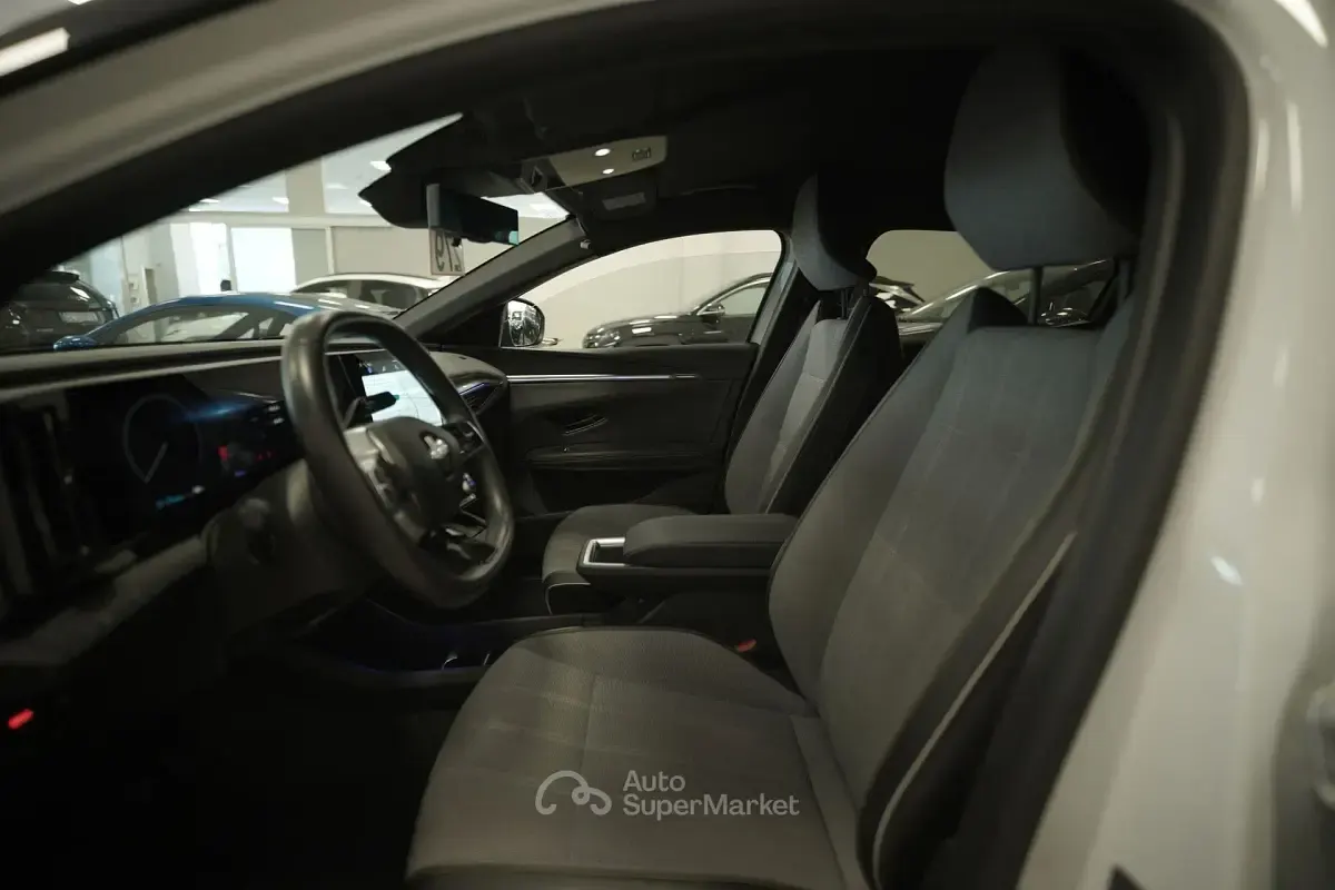 Usata Renault Megane E-Tech Techno 160 kW (218 CV) 2023 Berlina