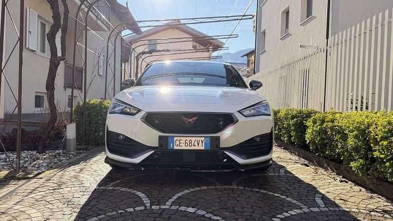 Usata Cupra Leon VZ2 150 CV (110 kW) 2021 Berlina