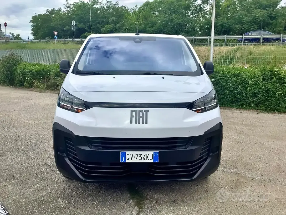 Usata Fiat Scudo 145 CV (106 kW) 2024 Bianco Furgone