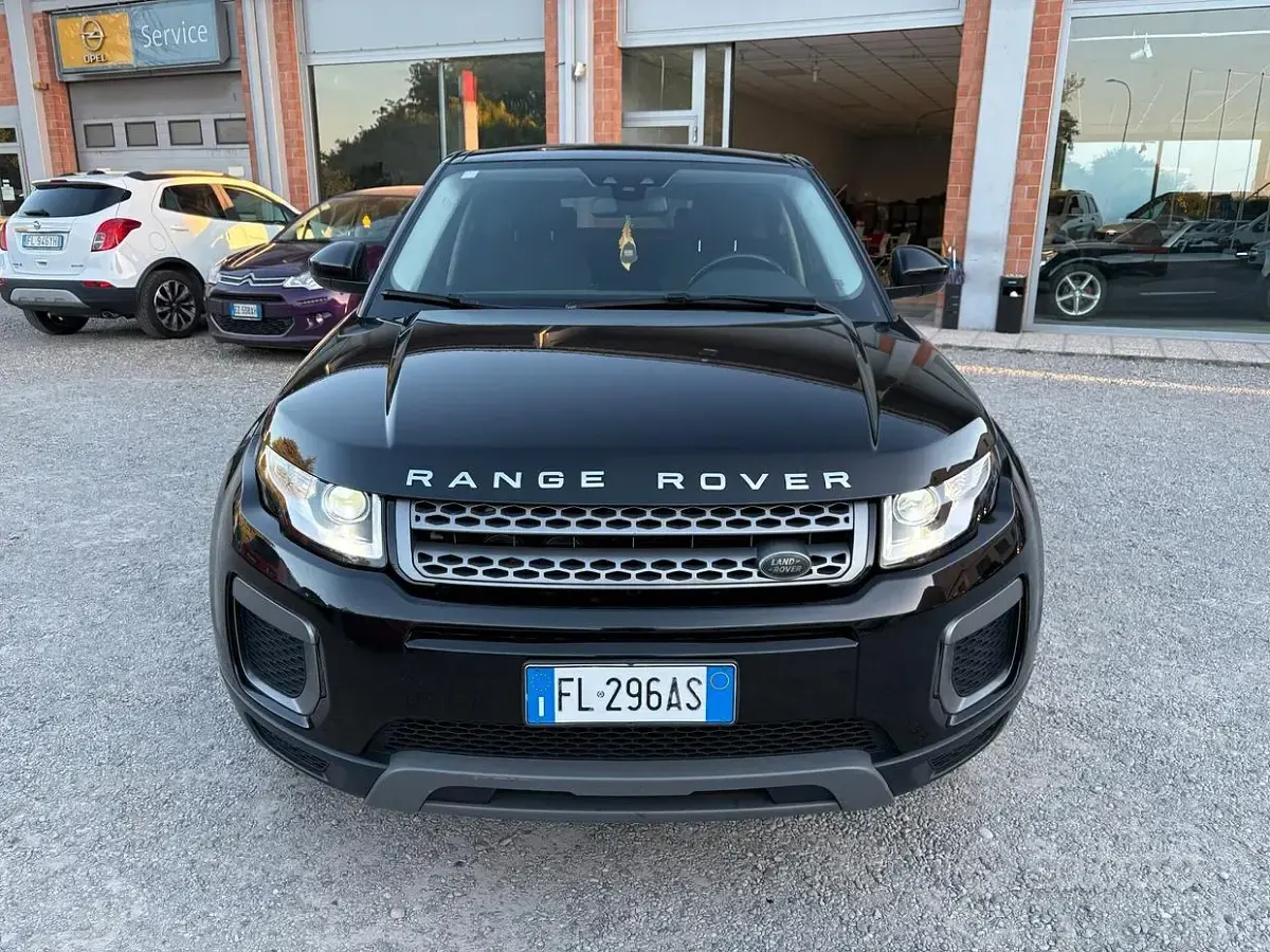 Usata Land Rover Range Rover evoque Pure 150 CV (110 kW) 2017 Nero SUV