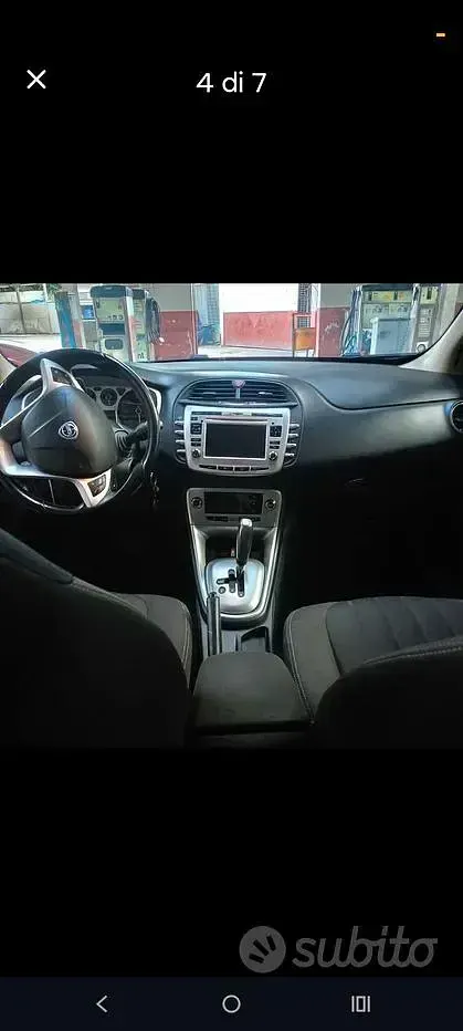 Usata Lancia Delta 120 CV (88 kW) 2013 Nero Utilitaria