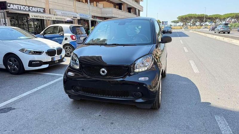 Nero Usata 2018 Smart ForTwo Coupé Passion Coupé | 13.900 € (Buon prezzo) - Immagine 1/4