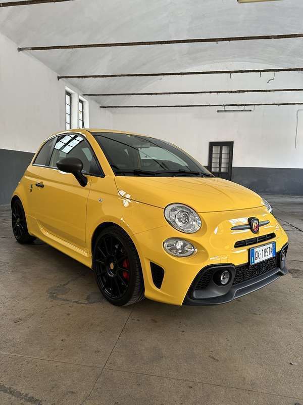 Usata 2022 Abarth 595 Competizione Due volumi | 26.999 € (Molto cara) - Immagine 1/4
