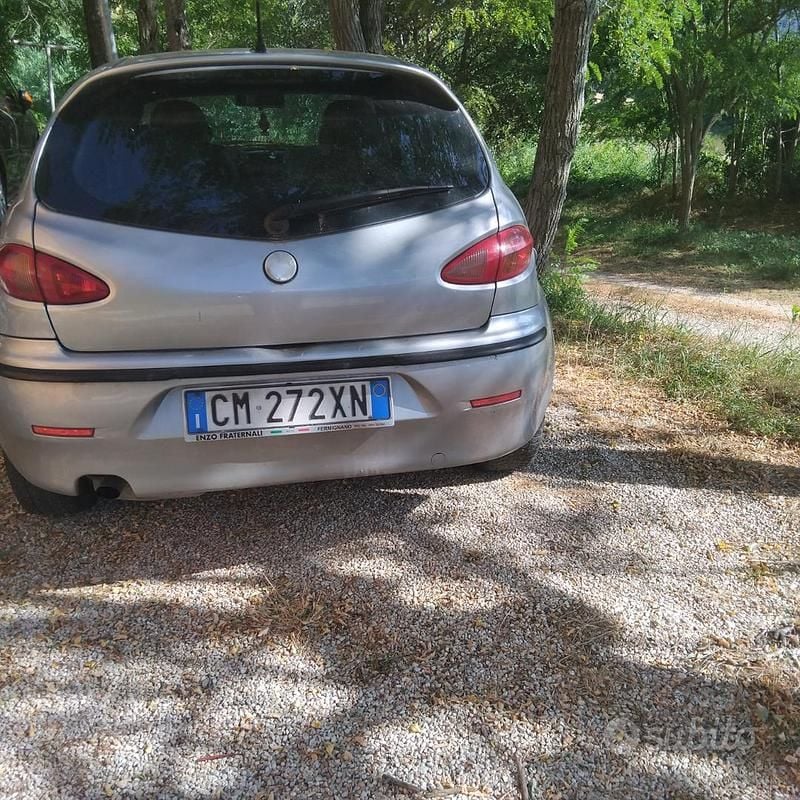 Second-hand Alfa Romeo 147 2004 Gri Hatchback