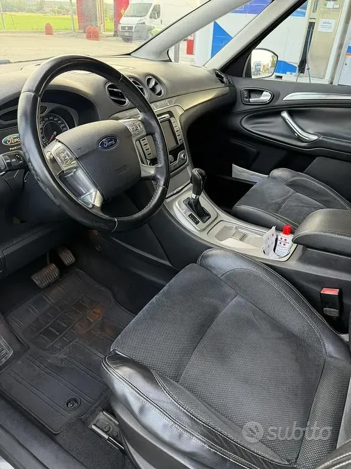 Usata Ford S-MAX 145 CV (106 kW) 2009 Grigio Monovolume