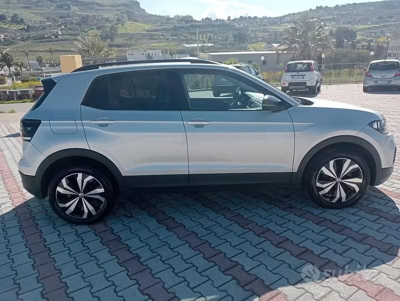 Usata VW T-Cross 116 CV (85 kW) 2019 Grigio SUV