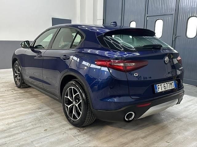 Usata Alfa Romeo Stelvio Executive 190 CV (139 kW) 2018 Blu SUV