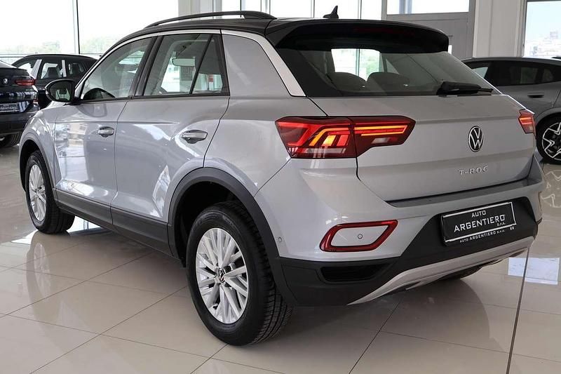 Usata VW T-Roc Life 116 CV (85 kW) 2025 Pyrot silver SUV