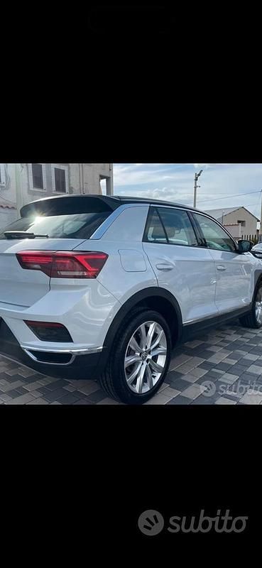 Usata VW T-Roc 116 CV (85 kW) 2019 Bianco SUV