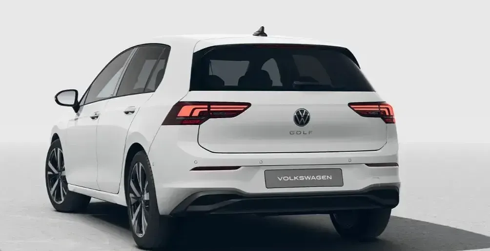 Nuova VW Golf VIII Edition 115 CV (84 kW) 2026 0q0q  pure white