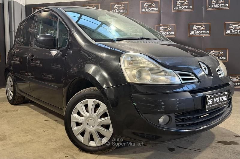 Usata Renault Modus 88 CV (64 kW) 2011 Nero Monovolume