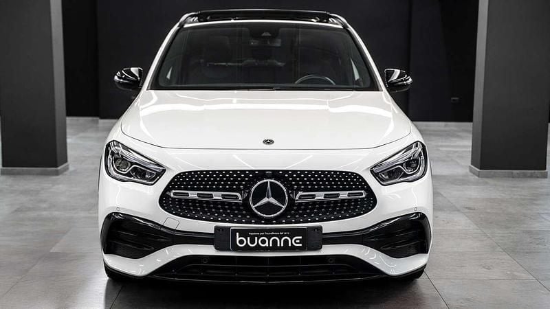 Usata Mercedes GLA200 Premium 150 CV (110 kW) 2022 Bianco perlato metall SUV