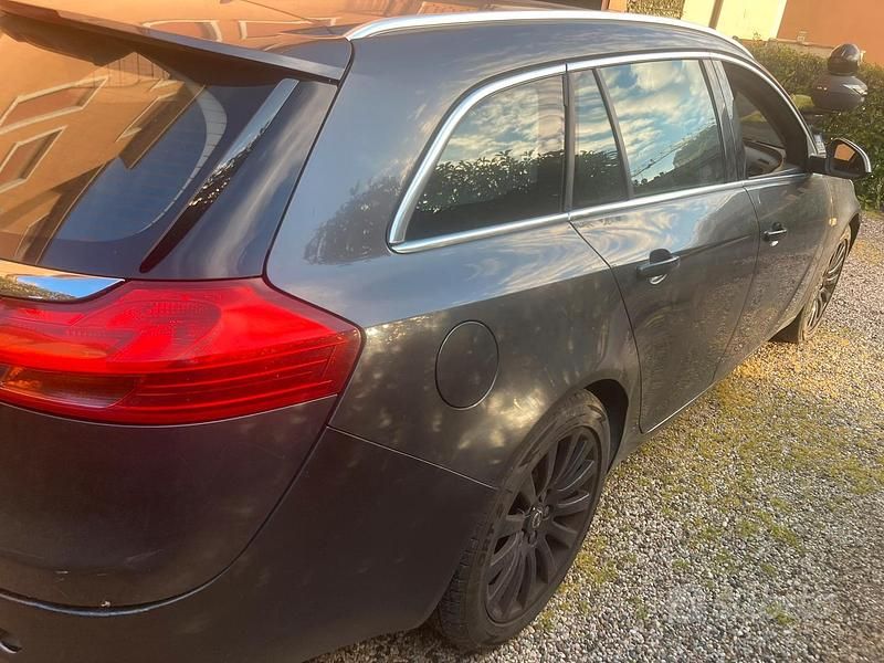 Usata Opel Insignia 2010 Nero Station wagon