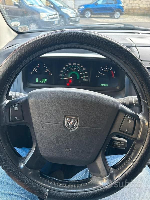 Usata Dodge Journey 140 CV (102 kW) 2009 Grigio SUV