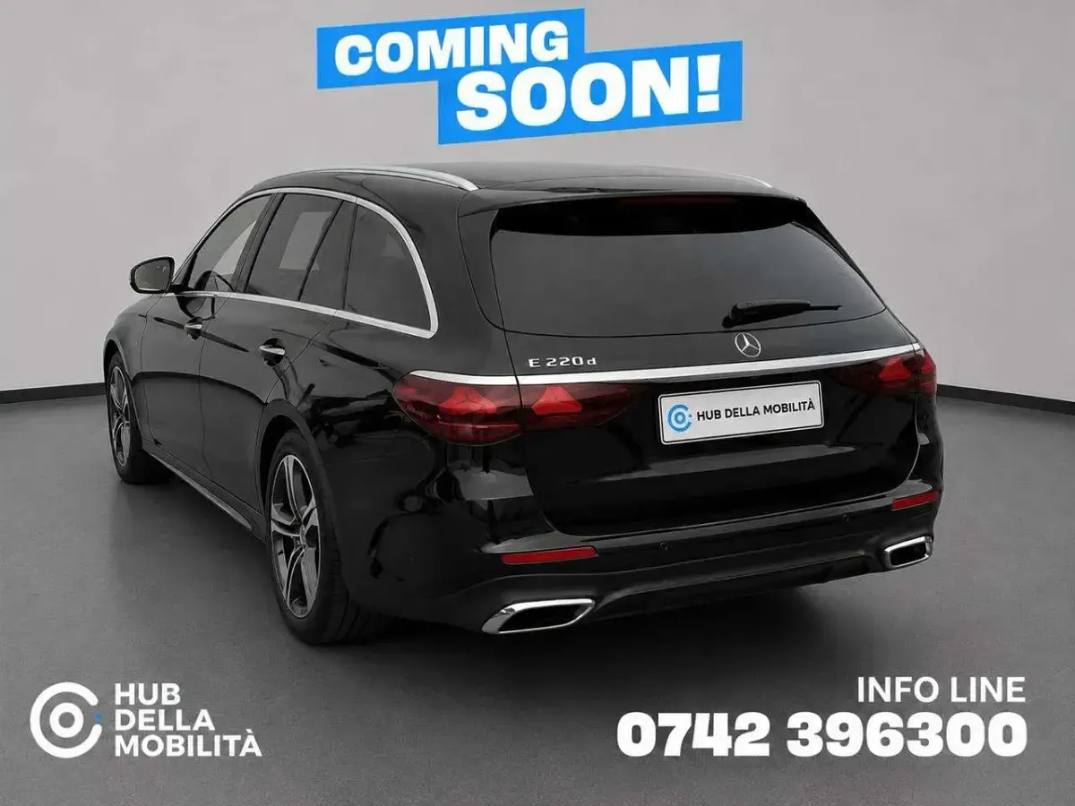 Usata Mercedes E220 AMG Line Premium Plus 197 CV (144 kW) 2024 Nero Station wagon