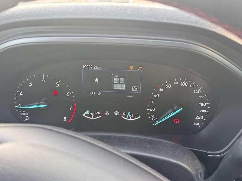 Usata Ford Focus 125 CV (91 kW) 2023 Grigio Berlina