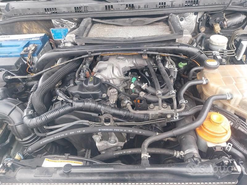 Usata Suzuki Vitara 109 CV (80 kW) 2005 Grigio SUV