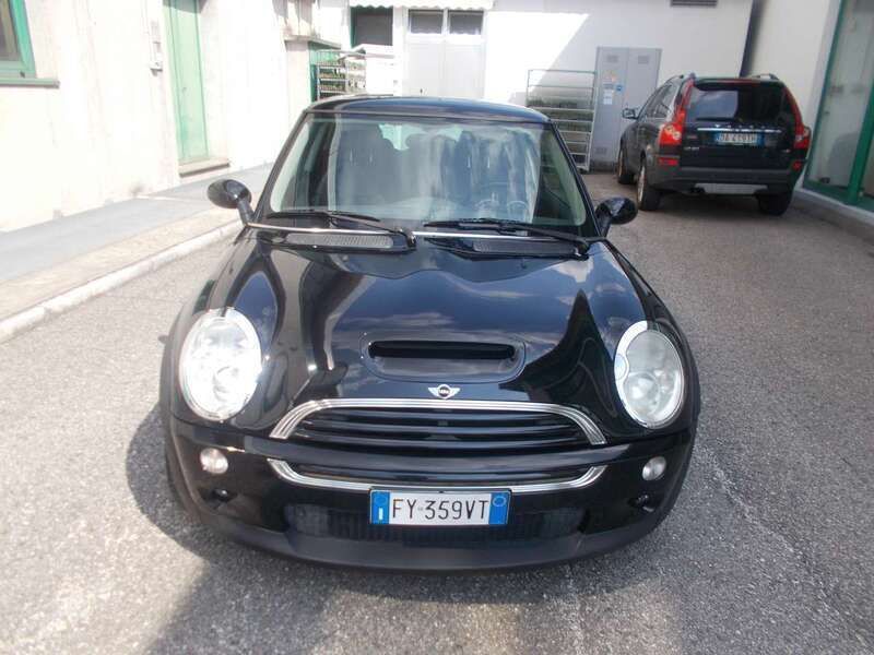 Usata Mini Cooper S 163 CV (119 kW) 2003 Nero Utilitaria