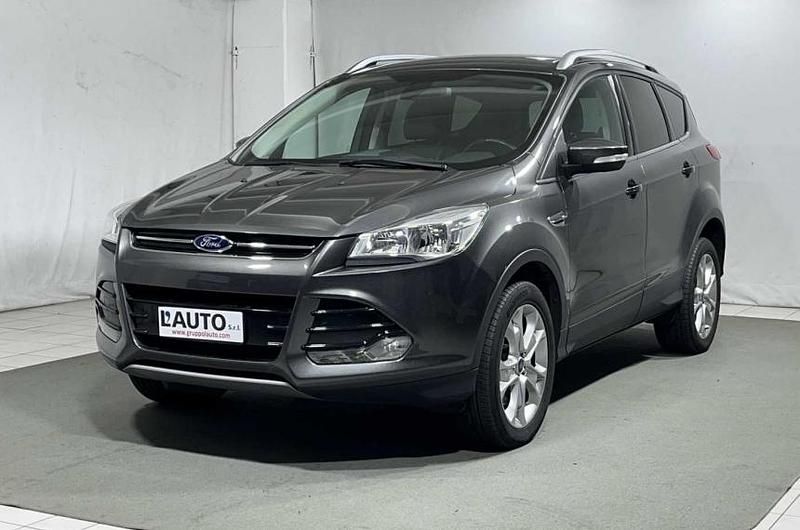 Usata Ford Kuga ST-Line 150 CV (110 kW) 2015 Nero SUV