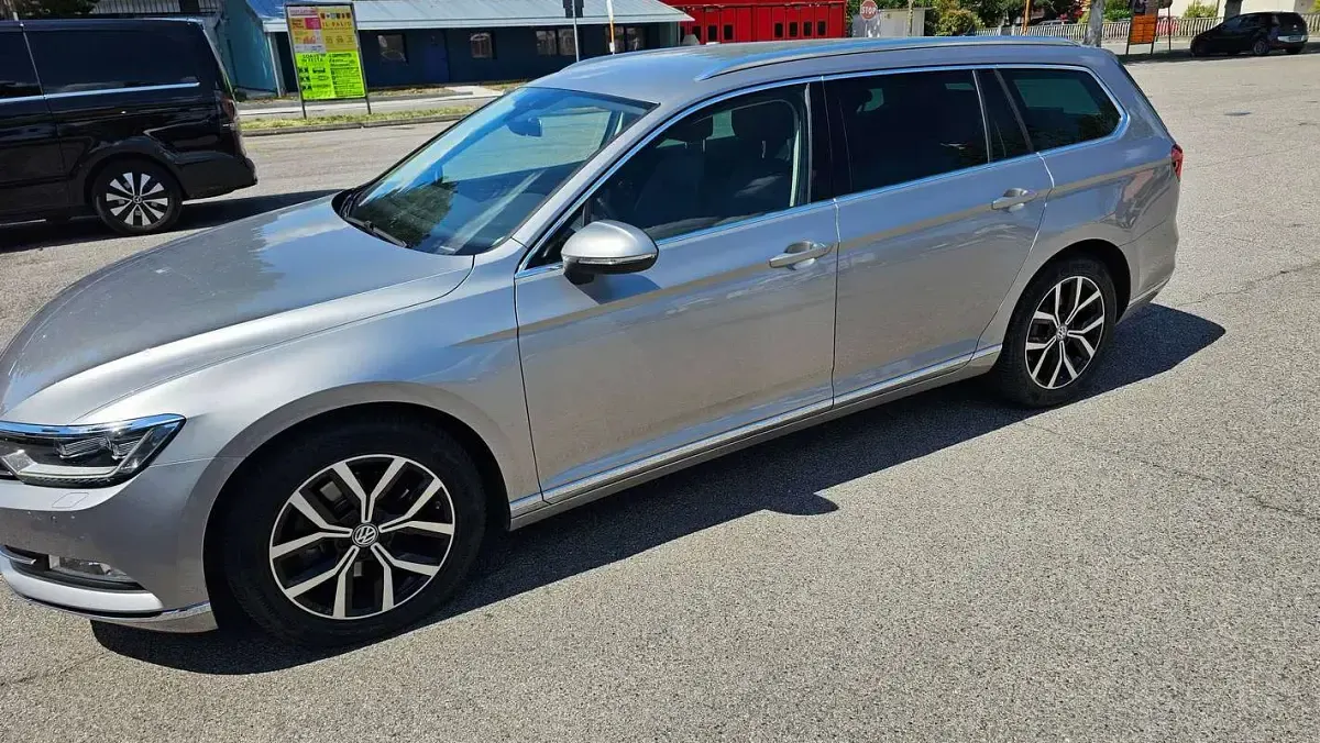 Usata VW Passat Highline 150 CV (110 kW) 2015 Argento Station wagon