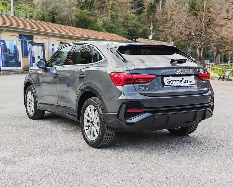 Usata Audi Q3 Sportback Business Plus 245 CV (180 kW) 2022 Grigio SUV