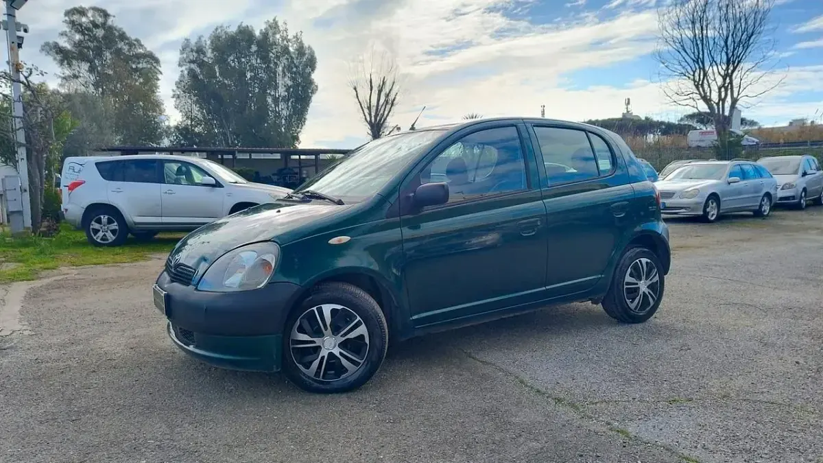 Usata Toyota Yaris 68 CV (50 kW) 2002 Berlina